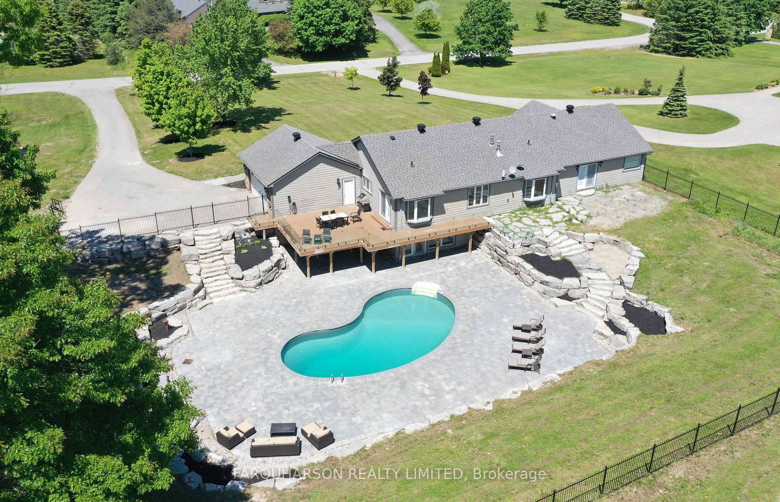 Detached House for sale at 23 Silver Spring Crescent, Uxbridge, Rural Uxbridge, L9P 1R4 - MLS: N12147550
