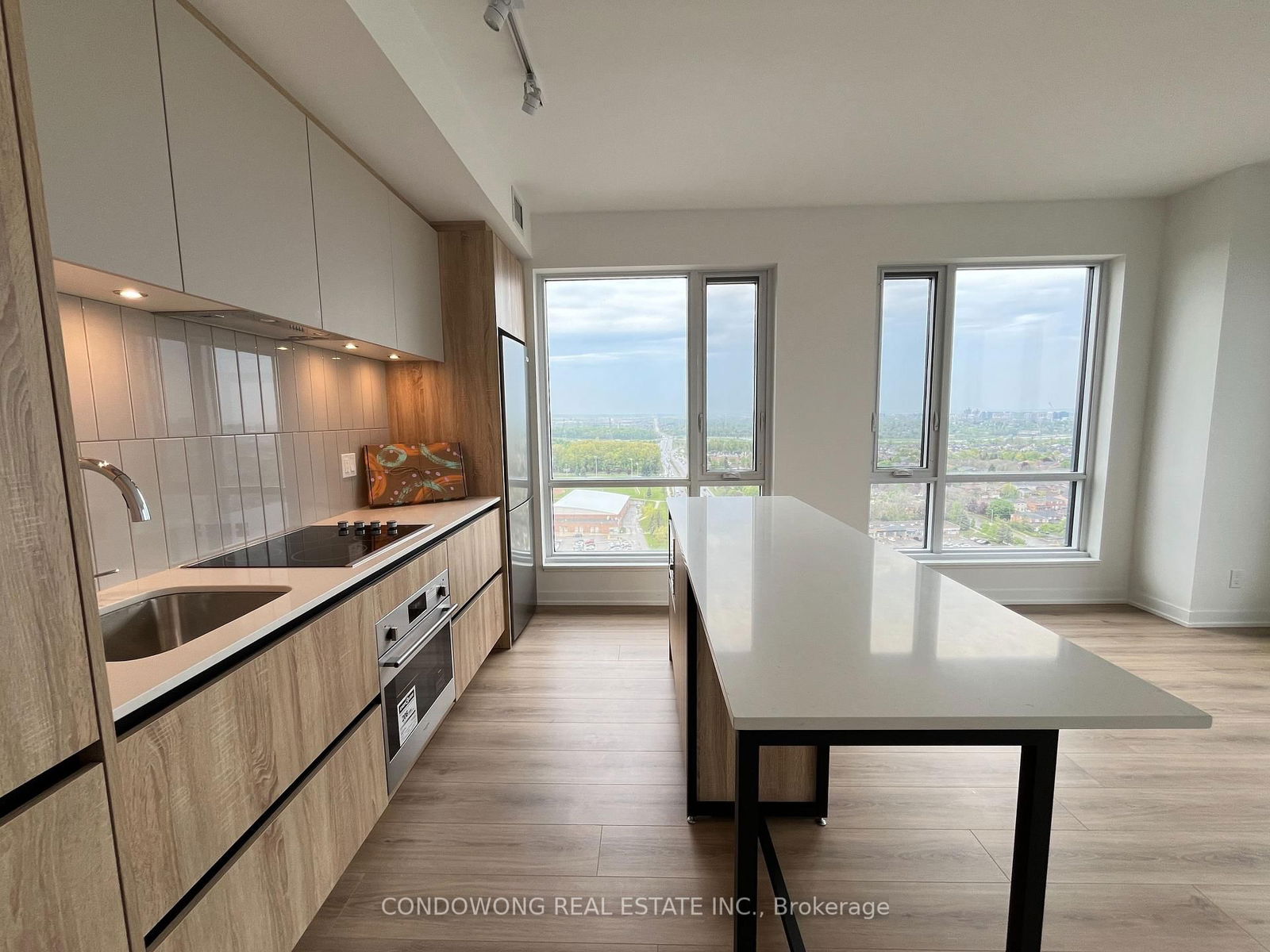Condo for lease at 2104-7950 Bathurst Street, Vaughan, Beverley Glen, L4J 0L4 - MLS: N12147564