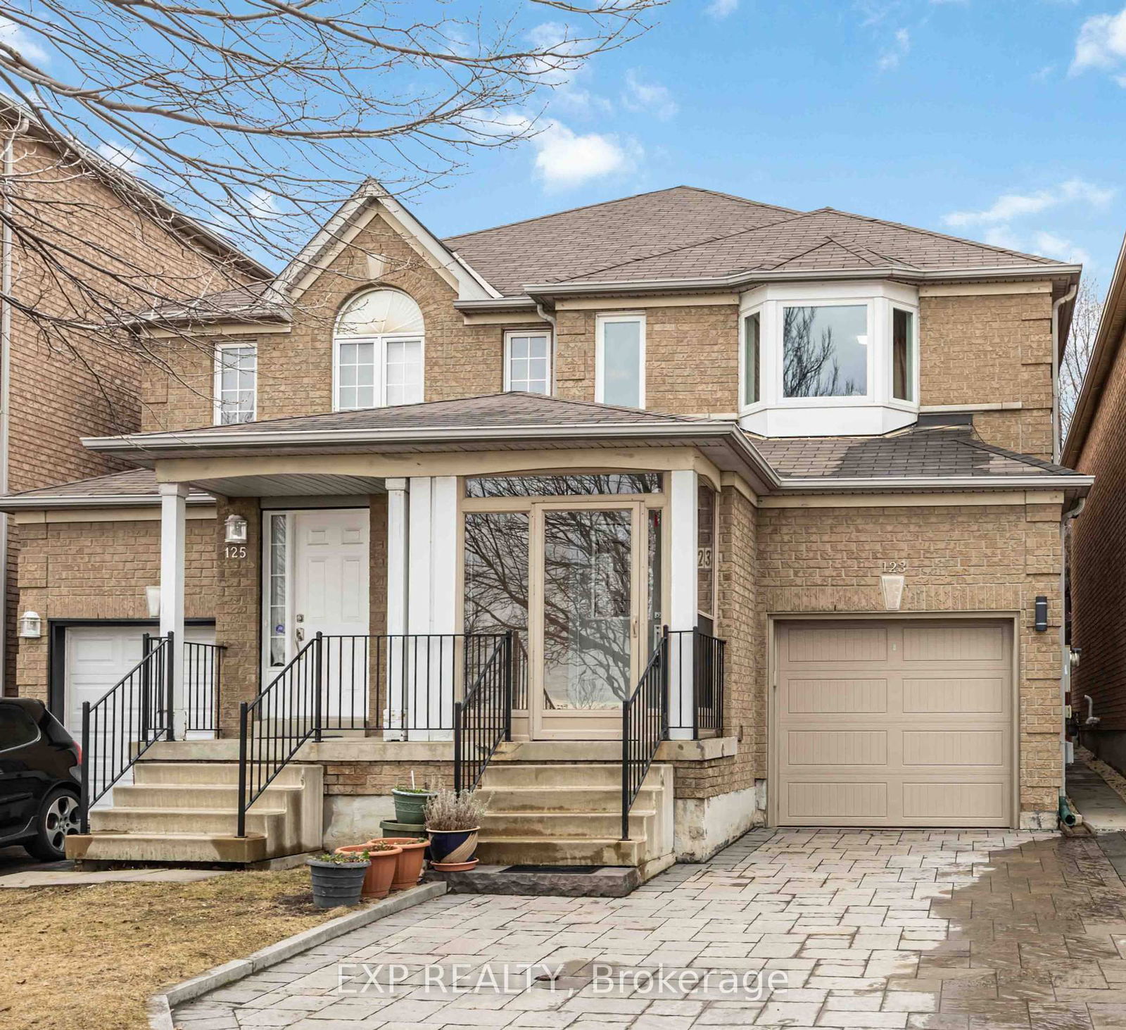 Semi-Detached House for sale at 123 Sassafras Circle, Vaughan, Patterson, L4J 8M9 - MLS: N12147629