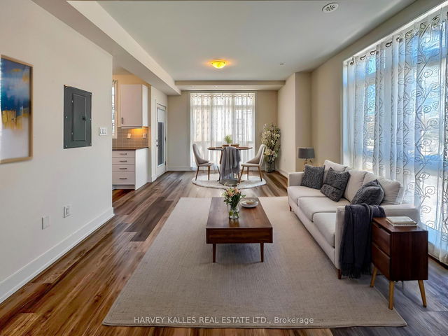 270 - 9 Phelps Lane