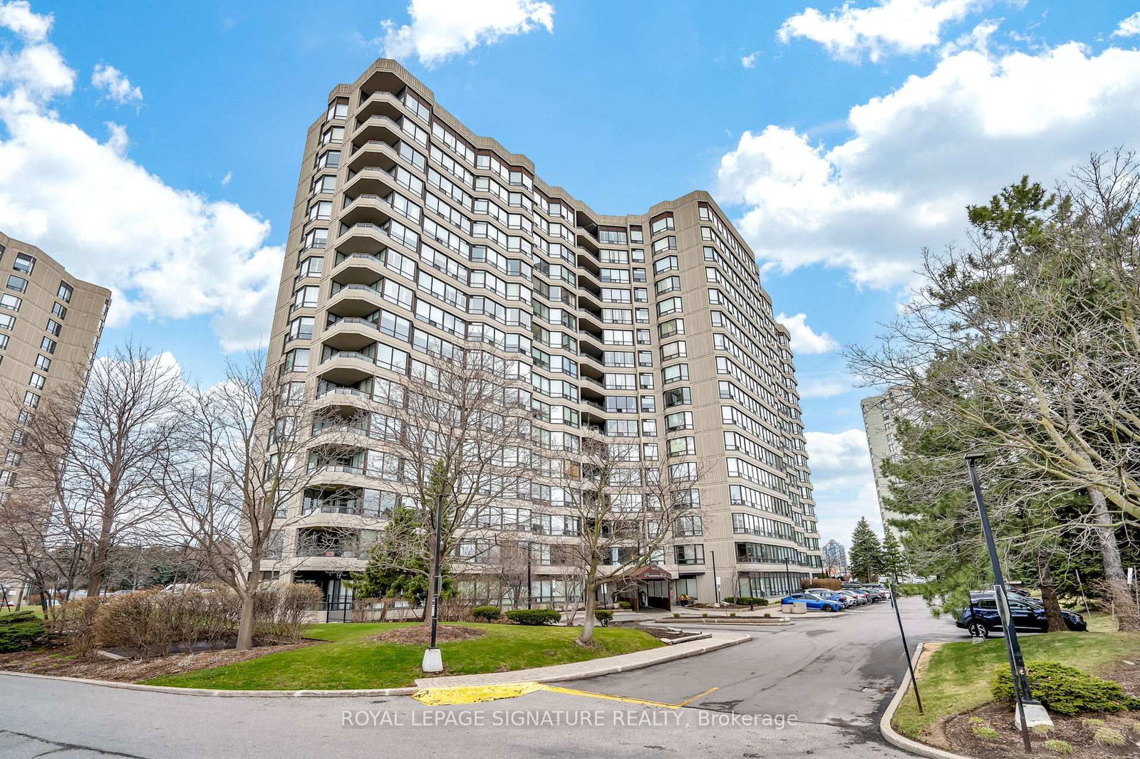 Condo for sale at 903-7440 Bathurst Street, Vaughan, Brownridge, L4J 7K8 - MLS: N12149208
