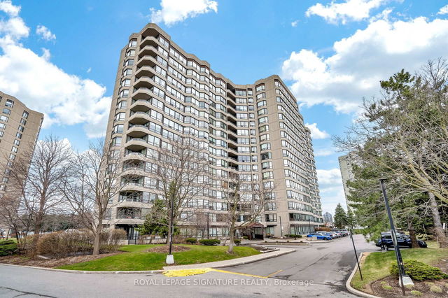903 - 7440 Bathurst Street