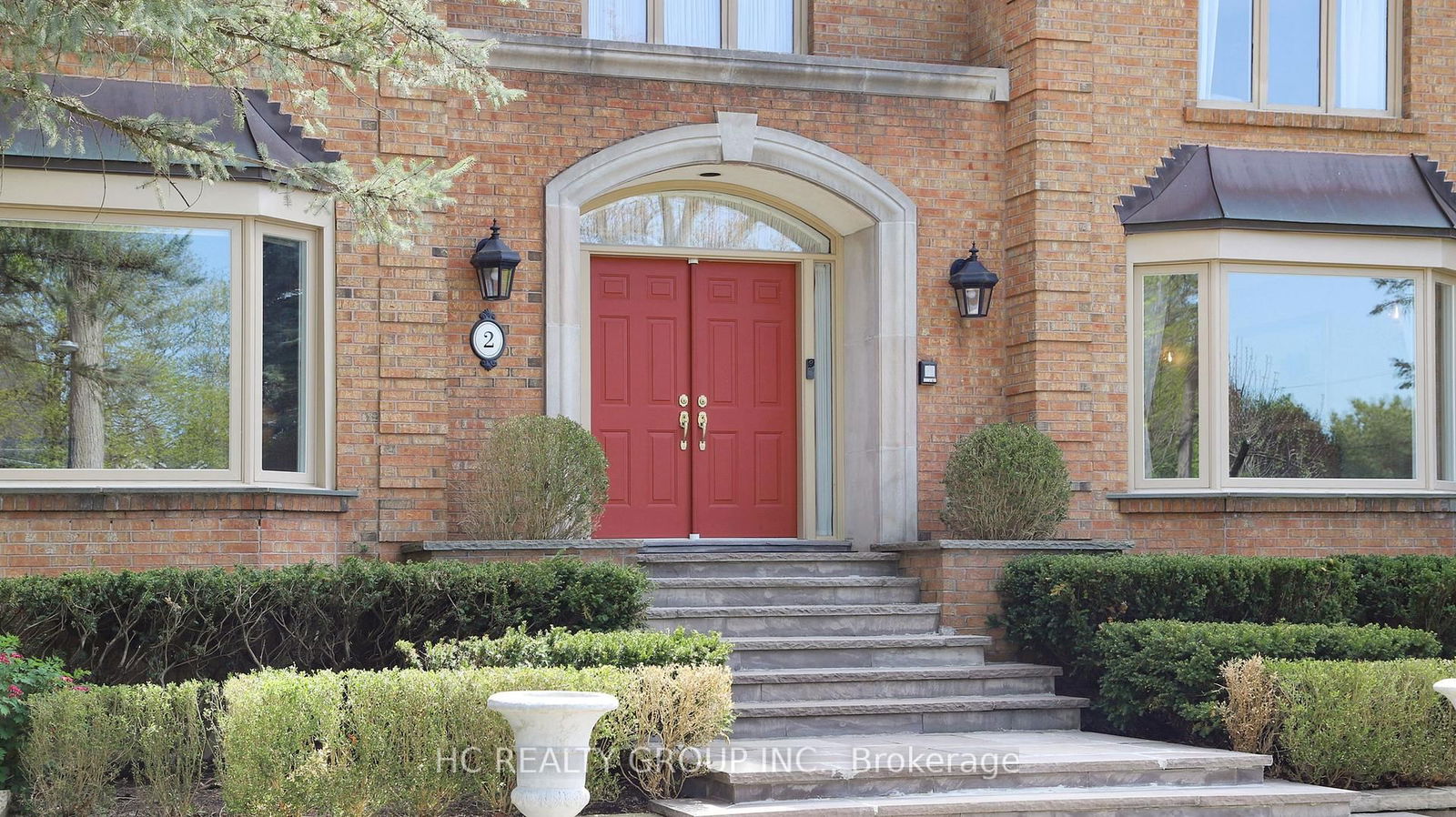 Detached House for sale at 2 Glenridge Drive, Markham, Devil's Elbow, L6C 1A1 - MLS: N12149452