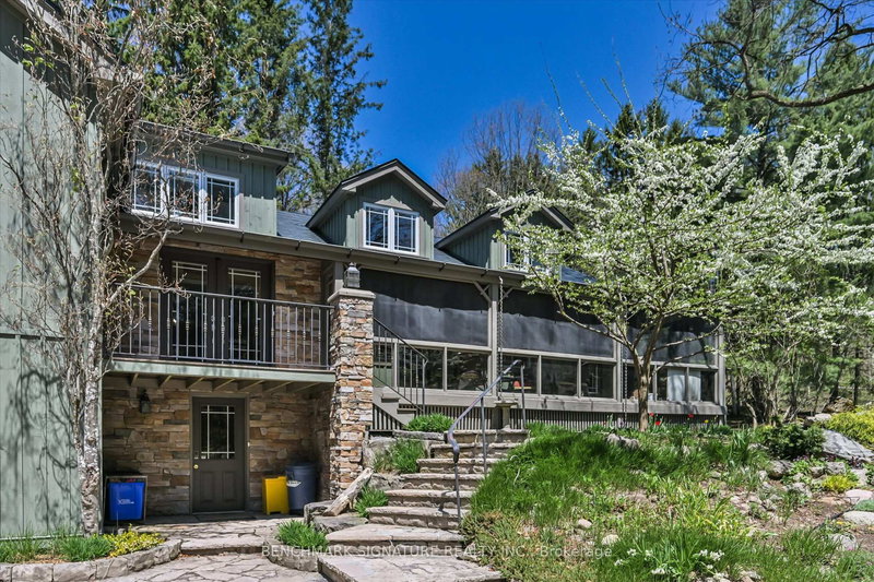 115 Fog Rd, King, L7B 1A3 | Image 2