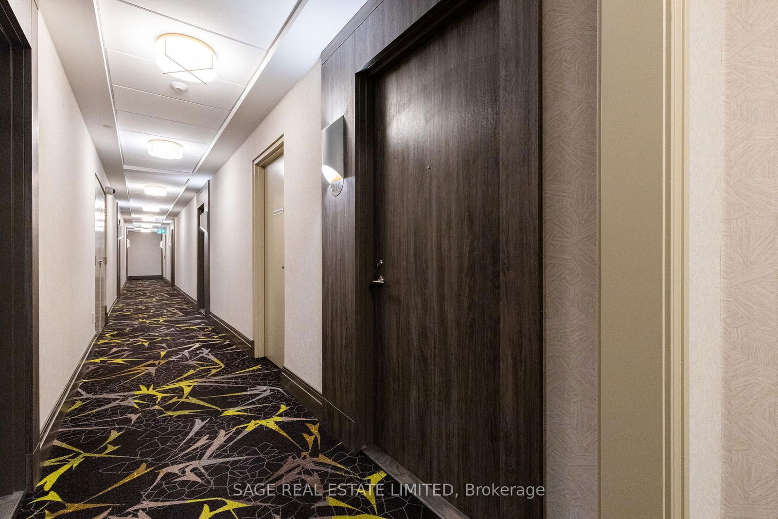 Condo for sale at 216-10 Gatineau Drive, Vaughan, Beverley Glen, L4J 0L2 - MLS: N12149912