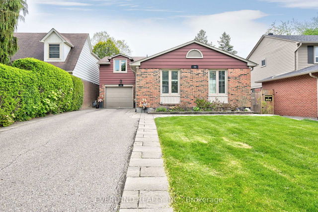 35 Ravengloss Drive
