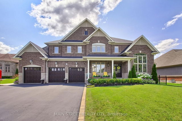 18 Country Club Crescent