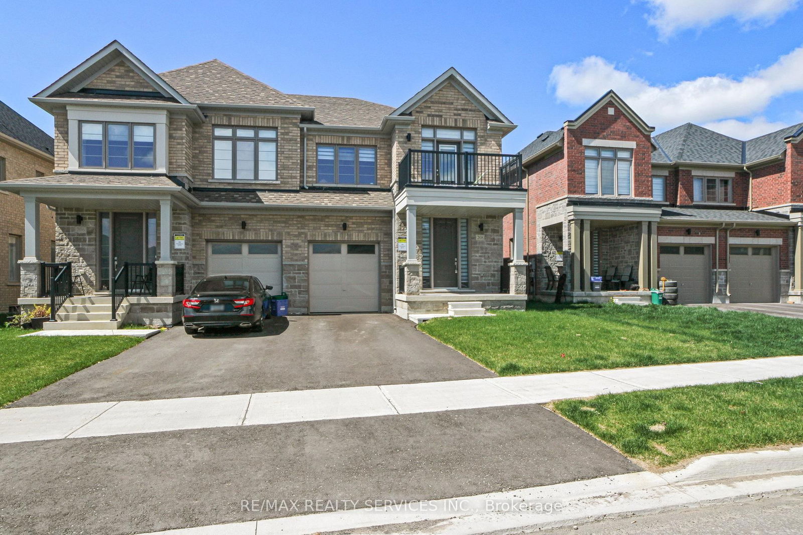 Semi-Detached House for sale at 208 Thompson Drive, East Gwillimbury, Holland Landing, L9N 0V7 - MLS: N12150593