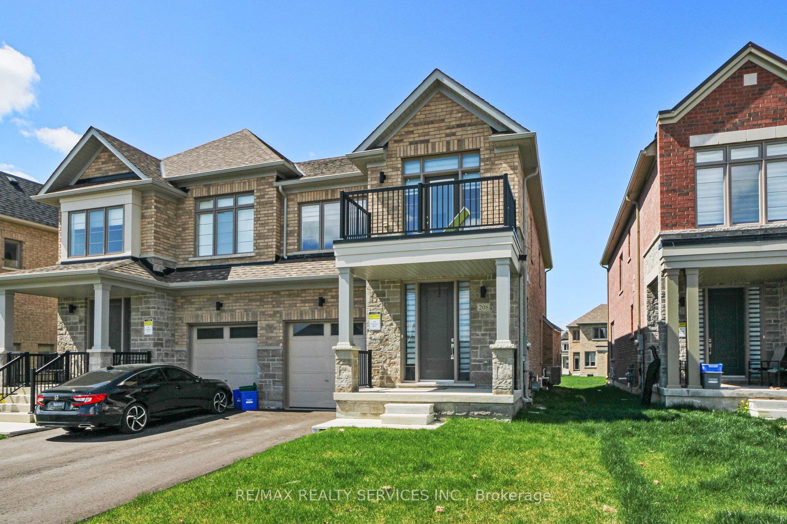 Semi-Detached House for sale at 208 Thompson Drive, East Gwillimbury, Holland Landing, L9N 0V7 - MLS: N12150593