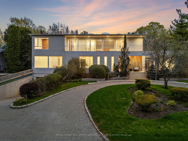 33 Fairway Heights Drive