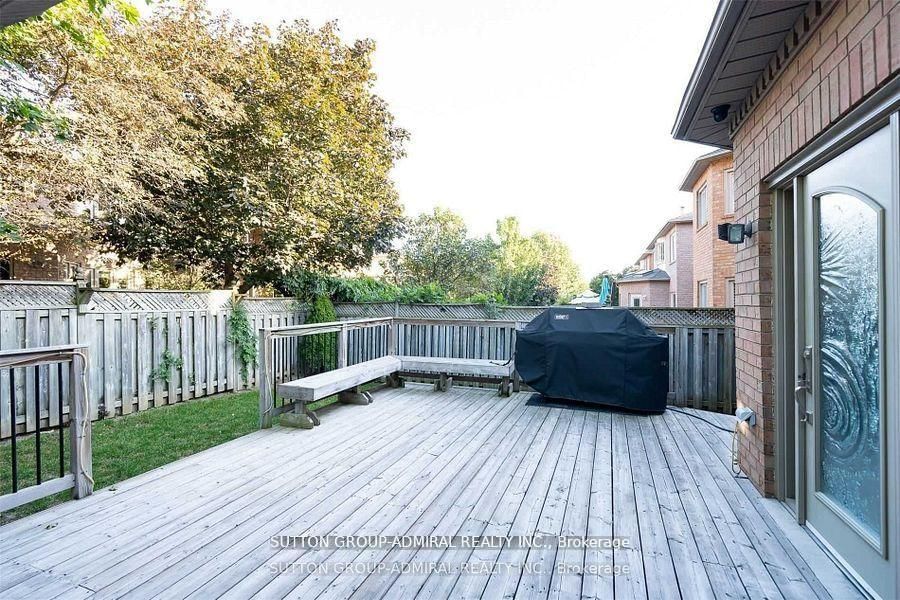 Detached House for sale at 45 Inglewood Avenue, Vaughan, Beverley Glen, L4J 7T8 - MLS: N12151582
