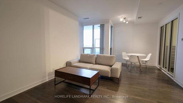 801 - 9205 Yonge Street