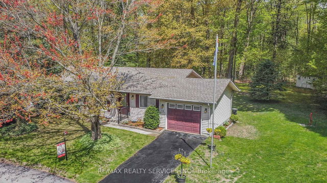 12 Pinetree Court