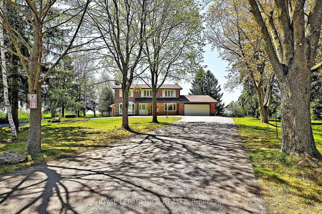 6215 17th Side Road