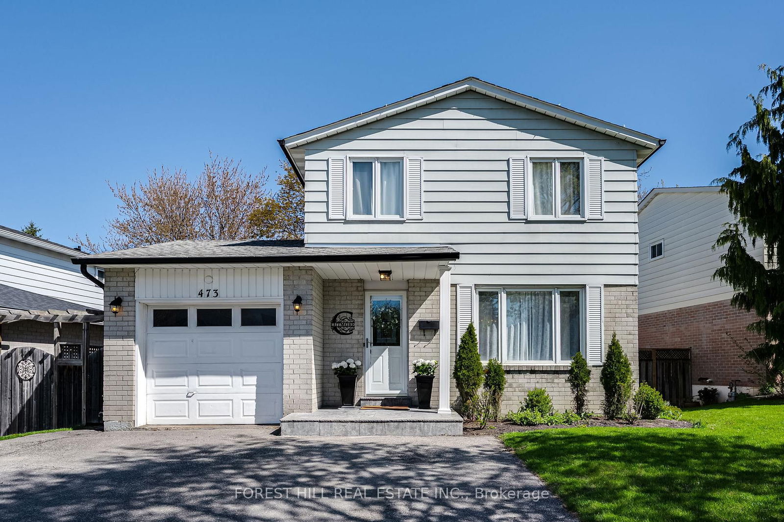 Detached House for sale at 473 Dixon Boulevard, Newmarket, Central Newmarket, L3Y 5C9 - MLS: N12151908