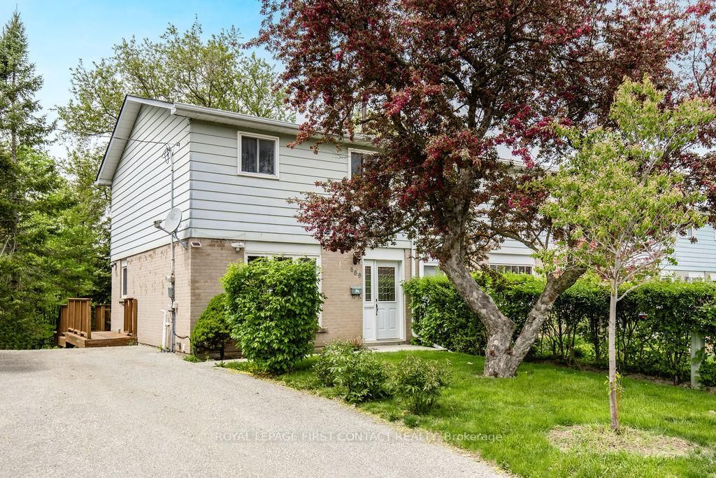 Semi-Detached House for sale at 689 Mountview Place, Newmarket, Huron Heights-Leslie Valley, L3Y 3P8 - MLS: N12152097