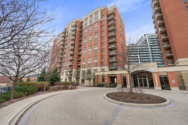 906 - 73 King William Crescent