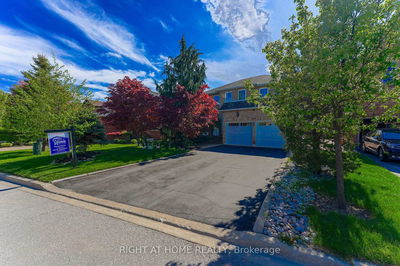 18 Chip Crt, Richmond Hill - Westbrook image-0-1