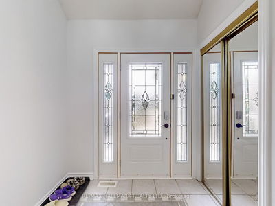 2 Snively St, Richmond Hill - Oak Ridges Lake Wilcox image-0-2