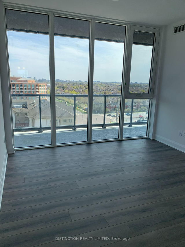 1005 - 10 Gatineau Drive