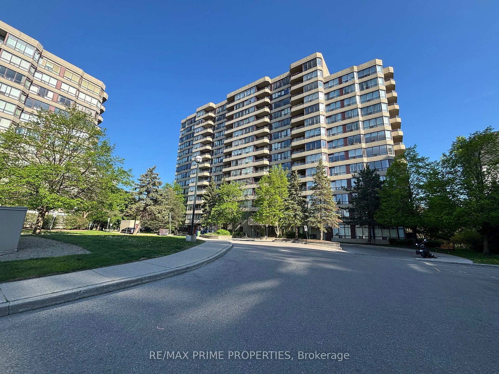 Condo for sale at 608-91 Townsgate Drive, Vaughan, Crestwood-Springfarm-Yorkhill, L4J 8E8 - MLS: N12152876