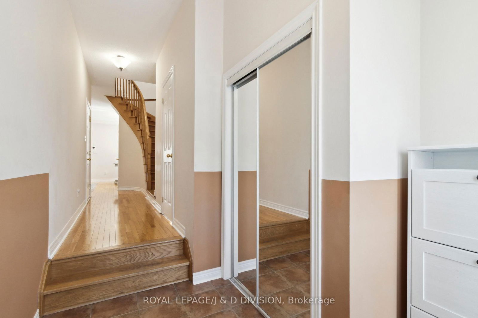 Townhouse for sale at 187 Tom Taylor Crescent, Newmarket, Summerhill Estates, L3X 3E9 - MLS: N12153017