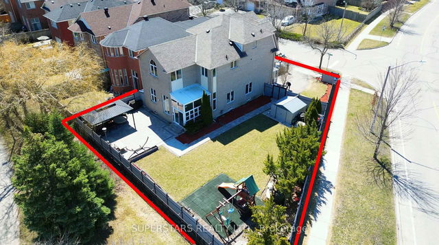 85 Queensway Drive