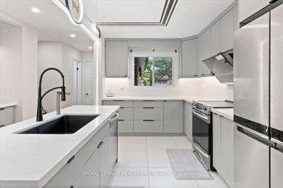 92 Lund St, Richmond Hill - North Richvale image-0-1