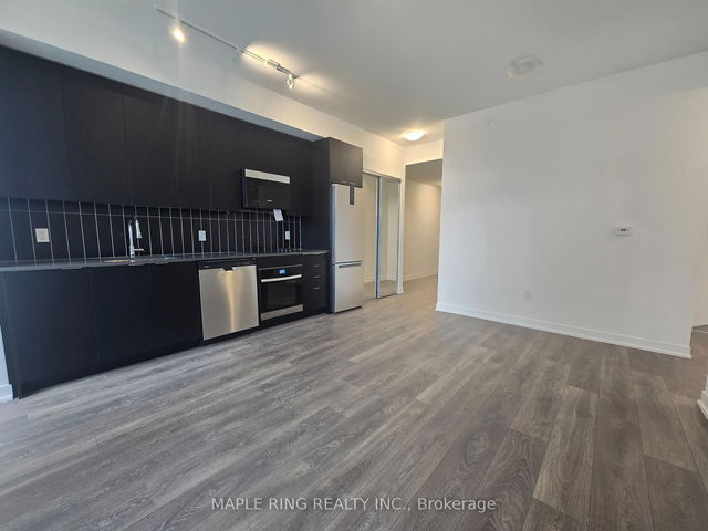1110 - 474 Caldari Road