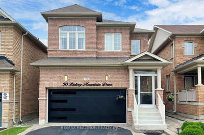 30 Riding Mountain Dr, Richmond Hill - Jefferson