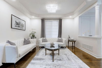 30 Riding Mountain Dr, Richmond Hill - Jefferson image-0-2