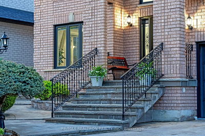 9 Mendocino Dr, Vaughan - Sonoma Heights image-0-3