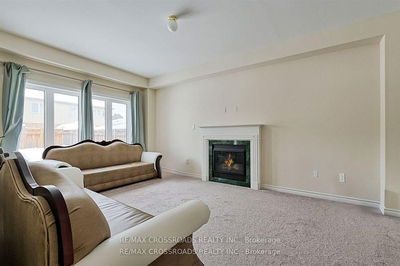 144 Gold Park Gate, Essa - Angus image-0-4
