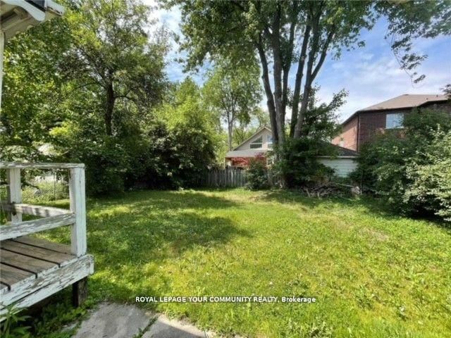 56 Sylvan Cres, Richmond Hill, L4E 3A1 | Image 2