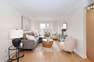 28 Wyatt Lane, Aurora - Bayview Wellington image-0-4