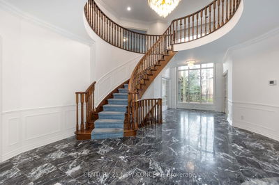 12 Chaplin Crt, Richmond Hill - Bayview Hill image-0-3