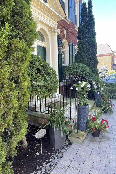 9 Willett Cres, Richmond Hill - Mill Pond image-0-3