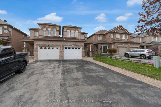 61 Deepsprings Crescent
