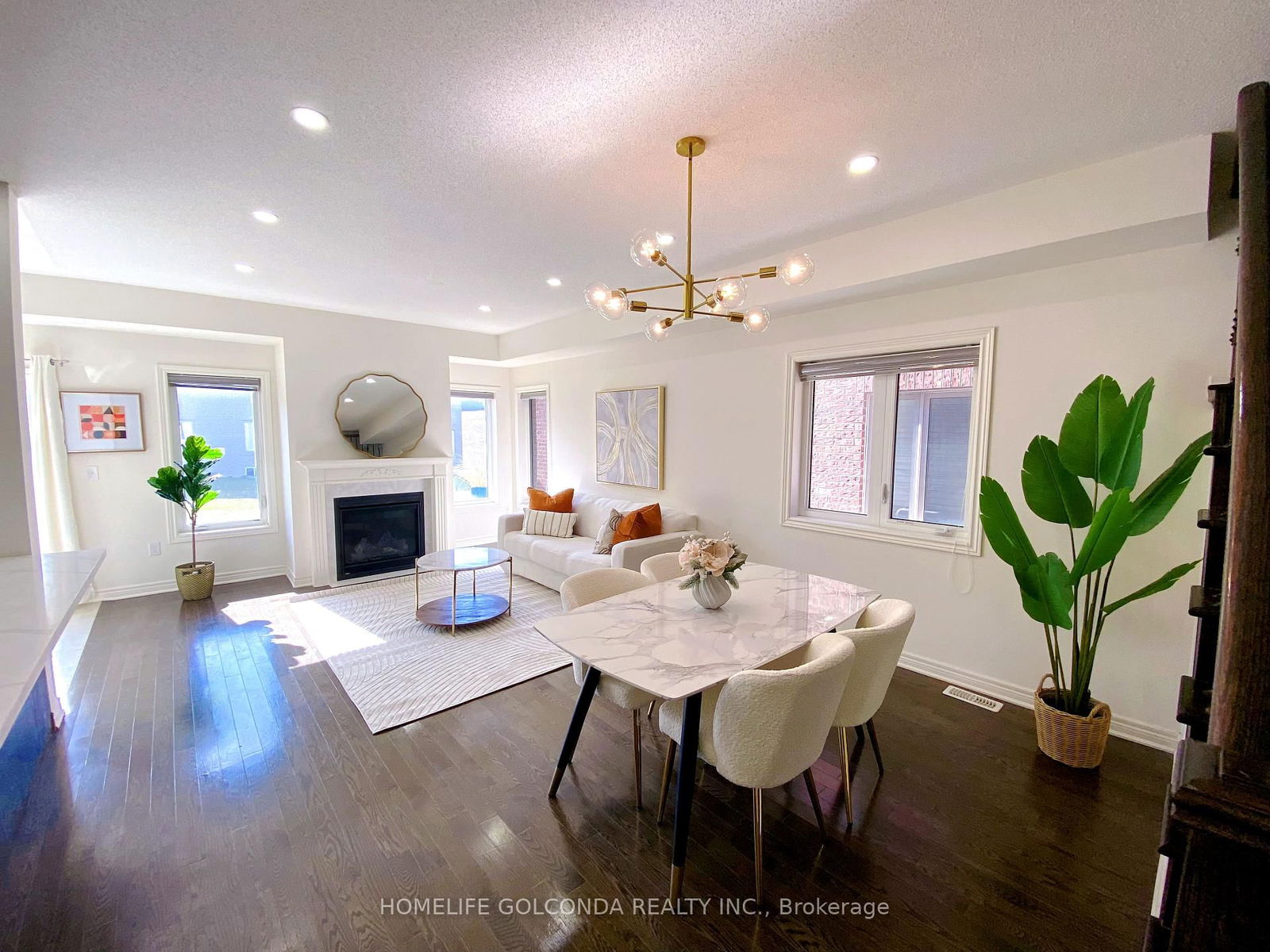 Detached House for sale at 23 Foxberry Road, East Gwillimbury, Sharon, L9N 0P6 - MLS: N12154954