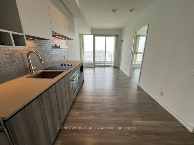 1111 - 898 Portage Parkway