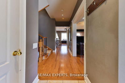119 Westbury Crt, Richmond Hill - Westbrook image-0-3