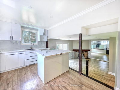 164 Springhead Gdns, Richmond Hill - North Richvale image-0-2