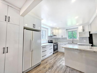 164 Springhead Gdns, Richmond Hill - North Richvale image-0-4