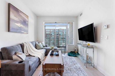Unit 810 — 396 Highway 7, Richmond Hill - Doncrest image-0-1