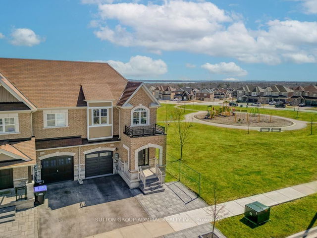 1127 Wharram Way