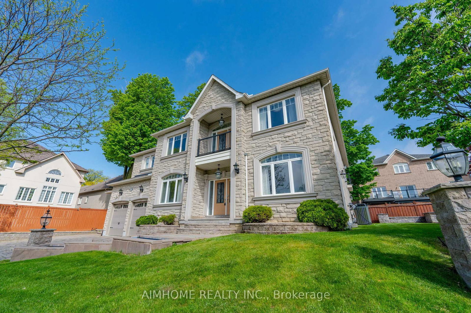 Detached House for sale at 29 Warden Woods Court, Markham, Unionville, L3R 5W5 - MLS: N12155951