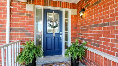 137 Meadowhawk Tr, Bradford West Gwillimbury - Bradford image-0-3