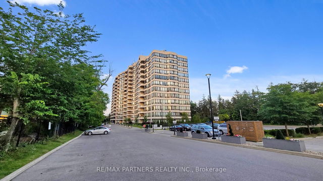 907 - 8501 Bayview Avenue