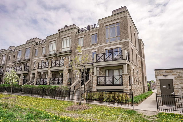 202 - 10 Dunsheath Way