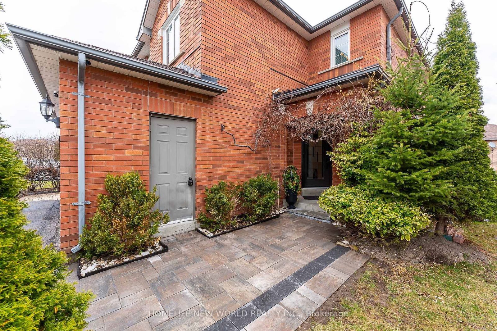 Semi-Detached House for sale at 728 Walpole Crescent, Newmarket, Stonehaven-Wyndham, L3X 2B1 - MLS: N12156640